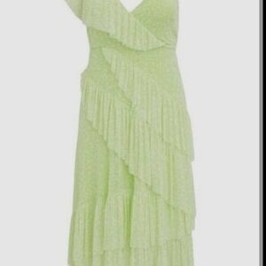 💚City Chic Asymmetrical Lime Dress Size S (16)💚 Plus Size